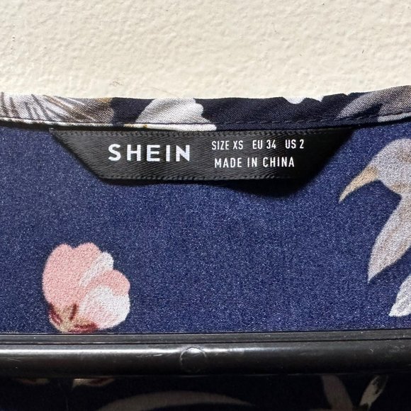 Shein Navy Blue Keyhole Neck Floral Dress, XS, Pre-owned - Picture 4 of 6